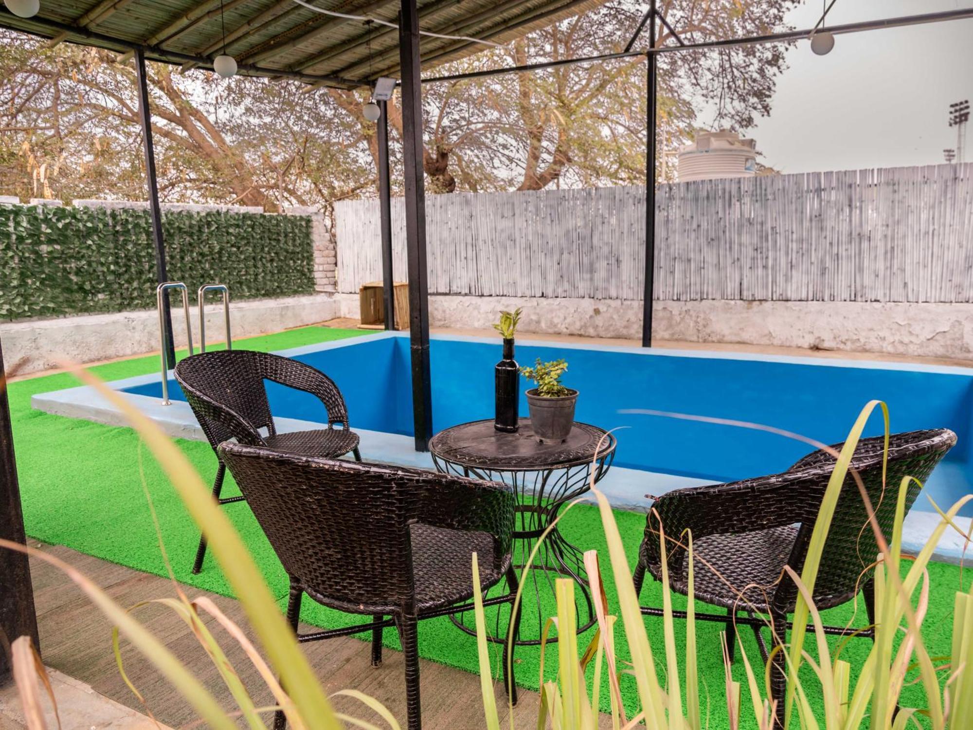 The Nirvana Nest Gurgaon Exterior foto